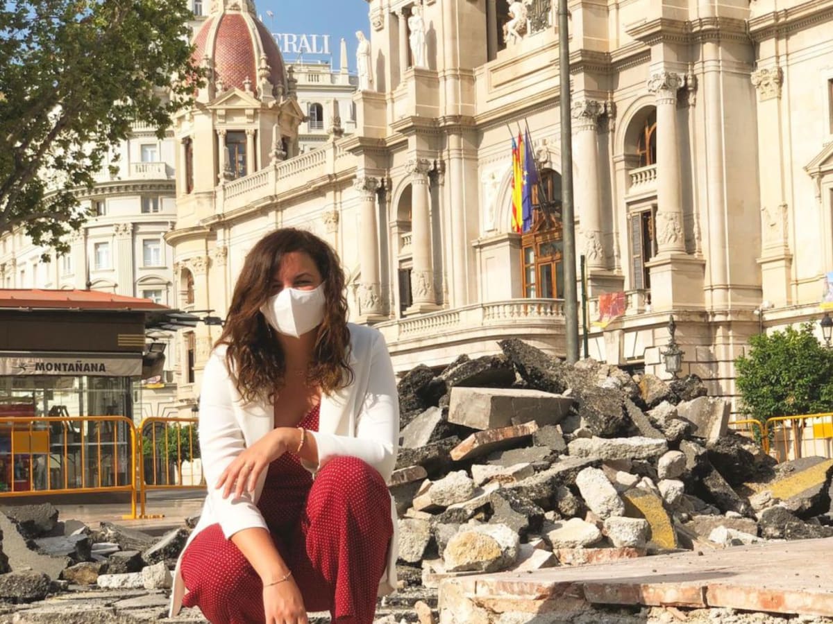 La pavimentación de la Plaza del Ayuntamiento concluirá a mitad de agosto