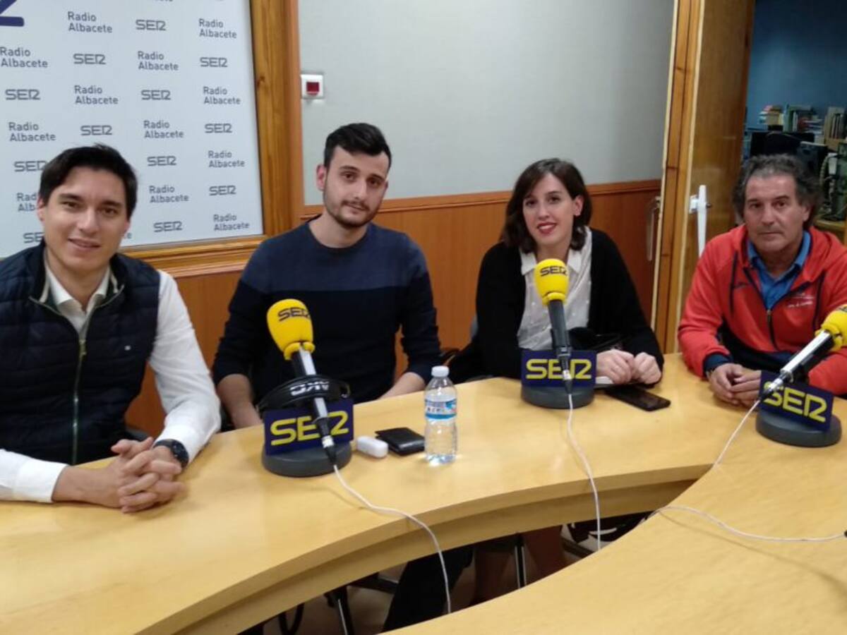 ¿Por qué el Albacete defendió tan atrás en la segunda parte contra el Oviedo?