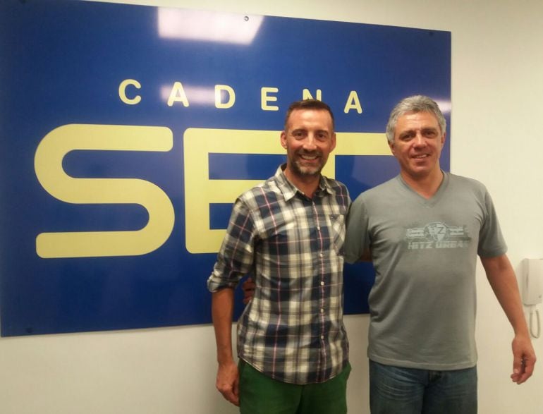 Dante Sanabria y Pedro Vera en los estudios de Radio Alicante