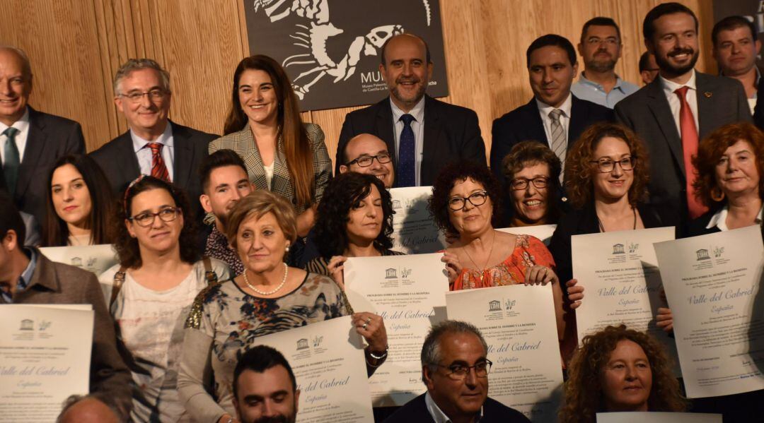 Representantes institucionales en el acto celebrado en Cuenca