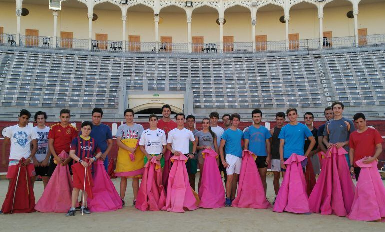Una imagen de los alumnos de la Escuela Taurina de Albacete