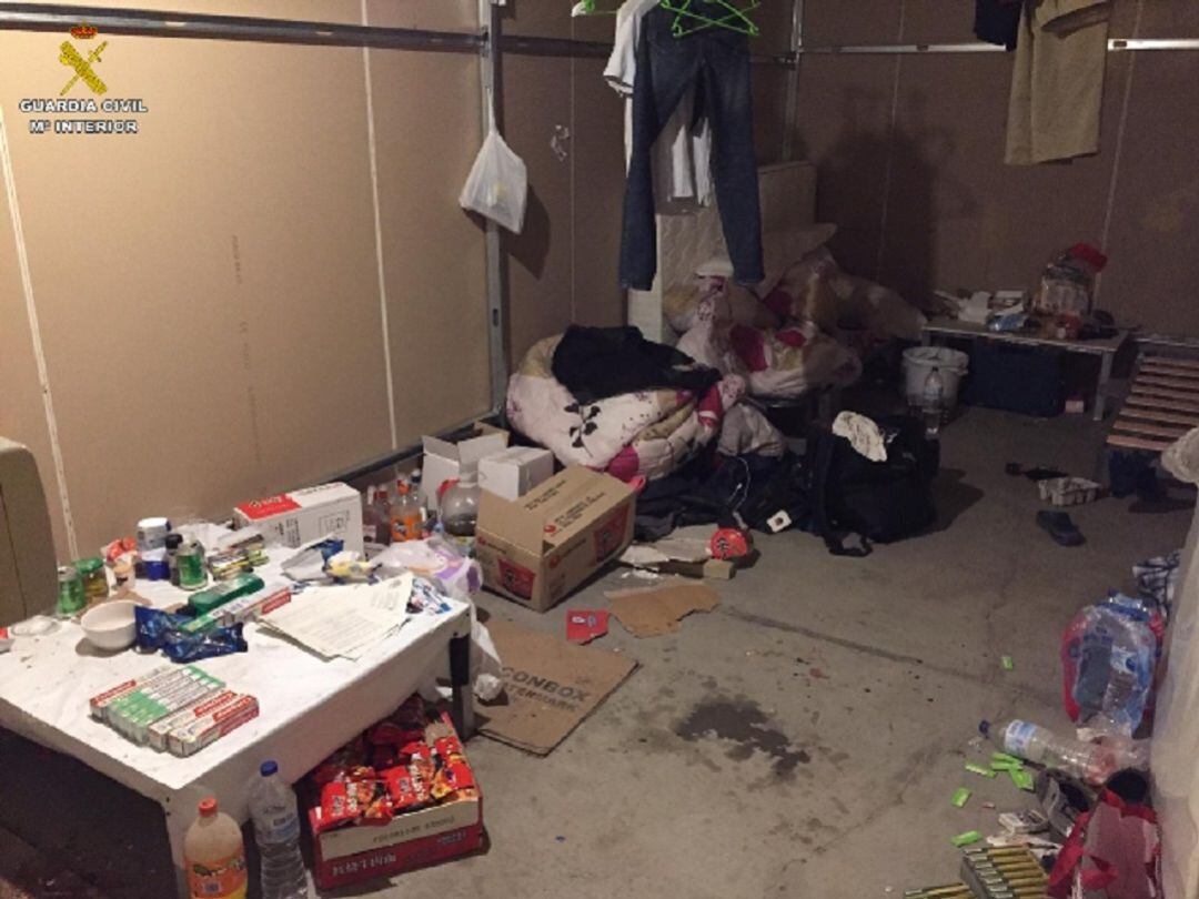 Habitáculo donde vivían los trabajadores 'esclavizados'