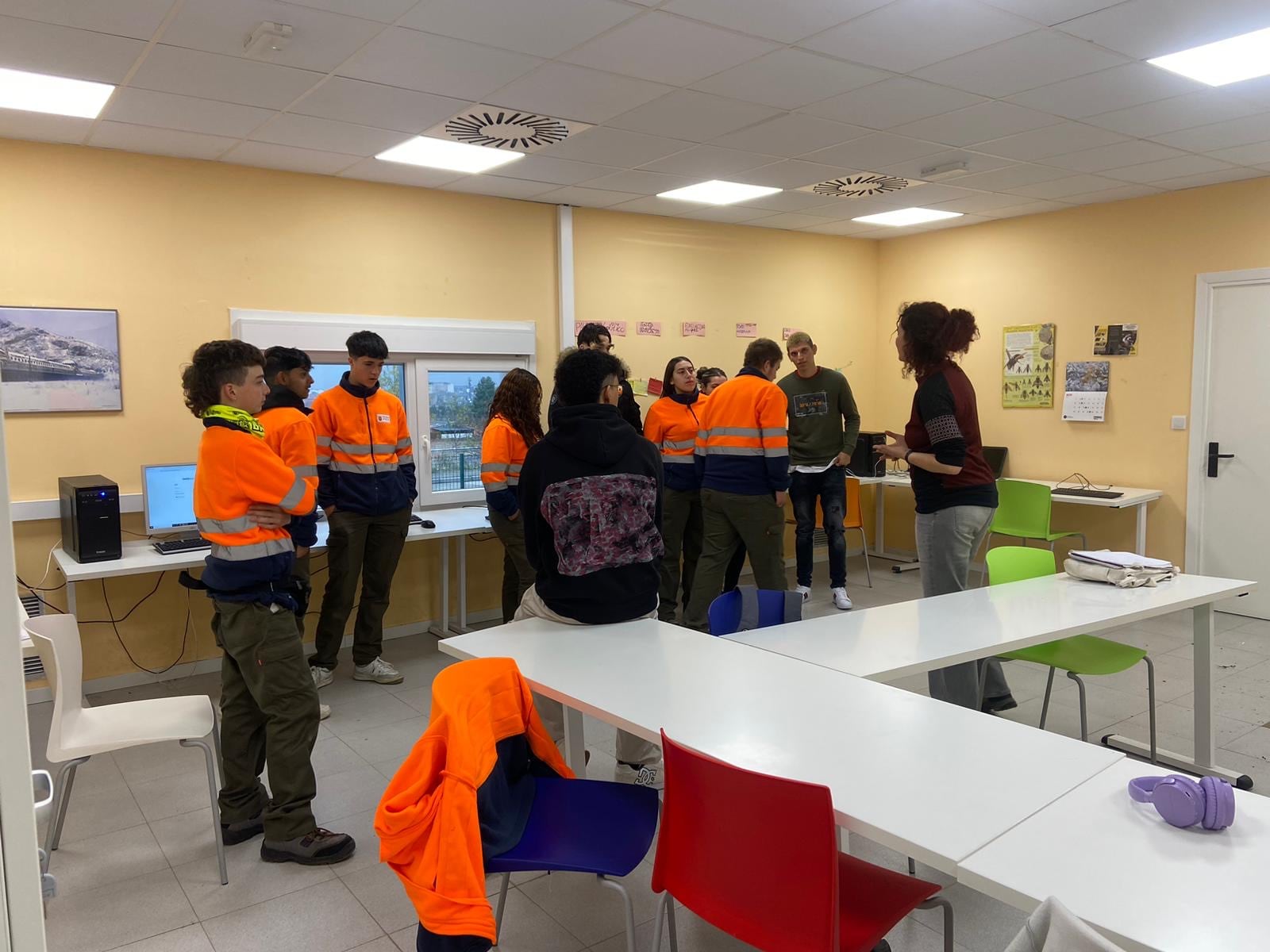 Taller realizado en el PCI Forestales, donde el trabajo se centró en las formas de relación, la influencia de las expectativas y la prevención de violencias sexuales