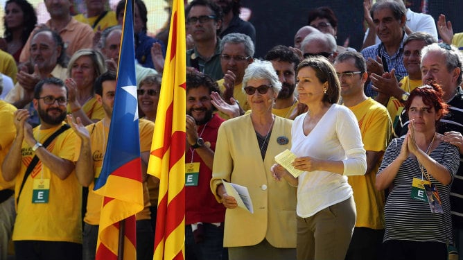 Carme Forcadell durante la concentración convocada por la plataforma &quot;Ara es l&#039;hora&quot; este domingo