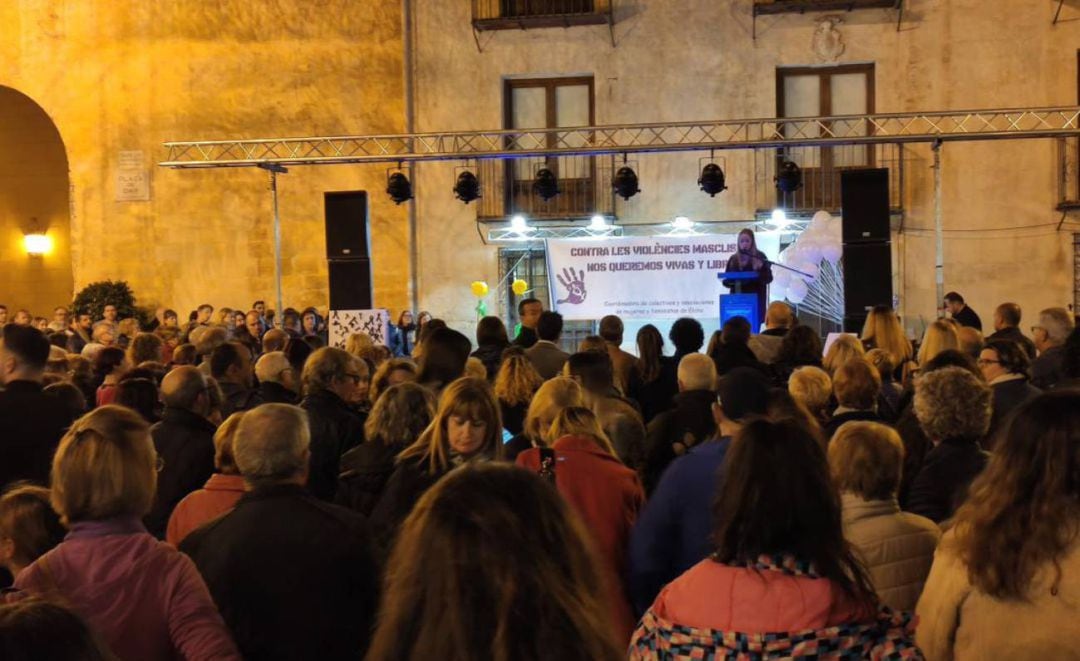 Un instante de la concentración Contra la Violencia Machista el 25N