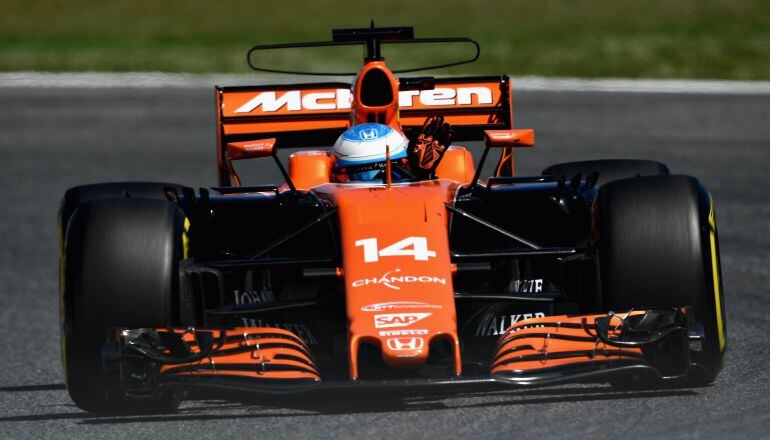 Alonso con su McLaren durante la sesión de calificación