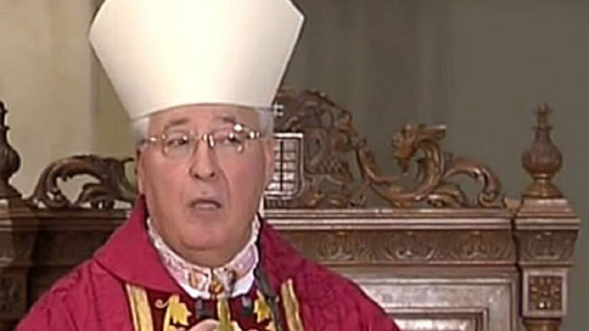 Reig Plá ya impartía terapias para 'curar' la homosexualidad siendo obispo de Cartagena