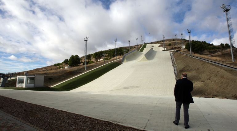 Obras de la pista de esquí en Villavieja del Cerro