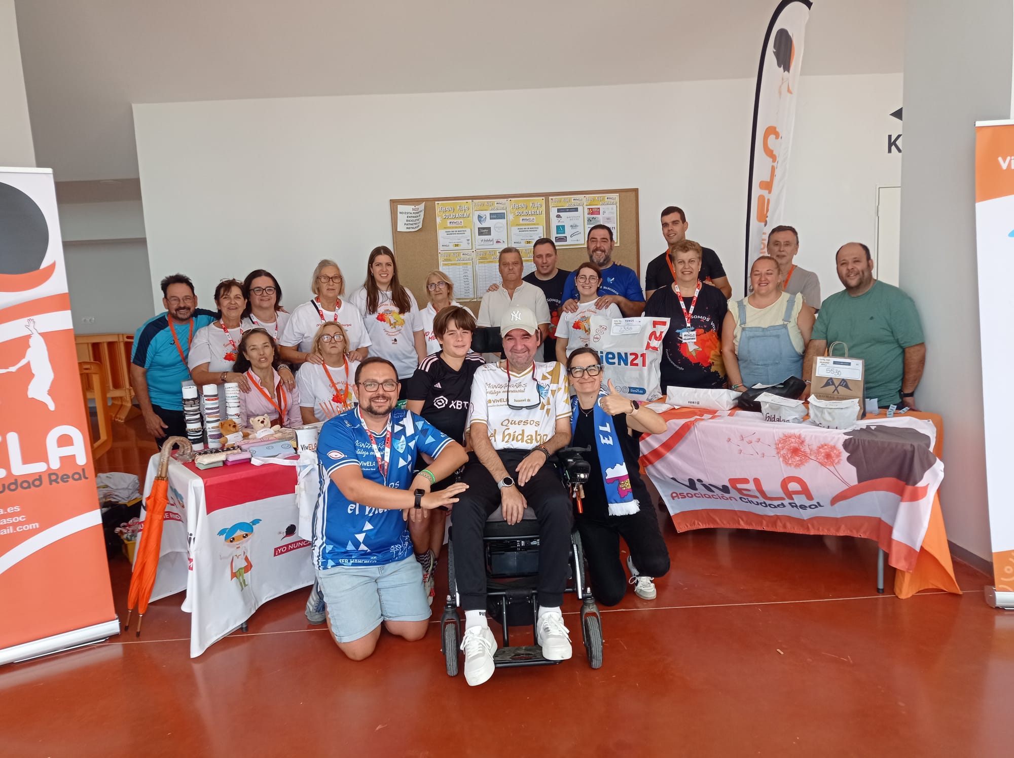 Pacientes y representantes de VíVELA en Ciudad Real