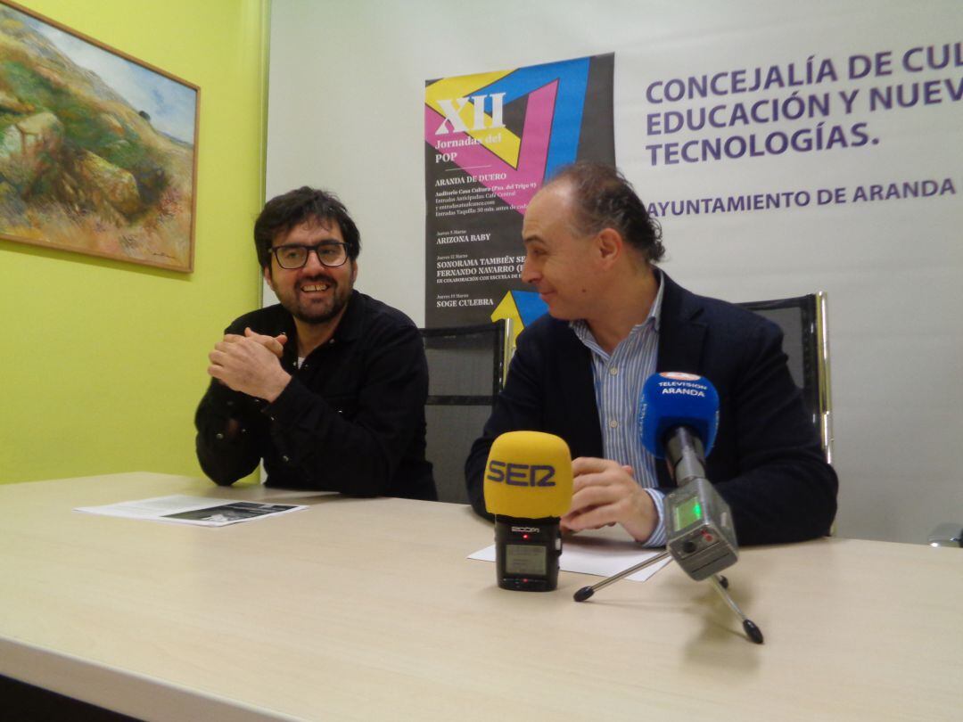 Emilio Berzosa, concejal de Cultura (dcha), y Juan Carlos de la Fuente, coordinador de las jornadas