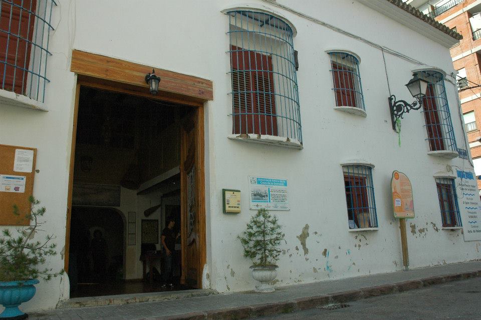 Hasta ahora, la Casa de la Demanà del Saler era propiedad privada, y desde 2004 es la sede de la asociación juvenil Amics de la Casa de la Demanà