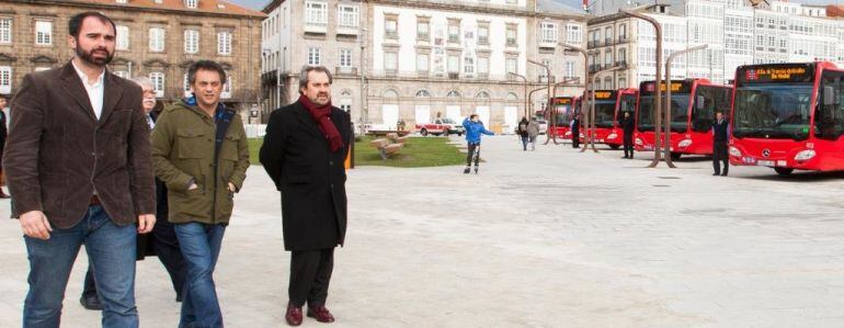 Xulio Ferreiro y el presidente de la Compañía de Tranvías, José Prada, en una imagen de archivo.