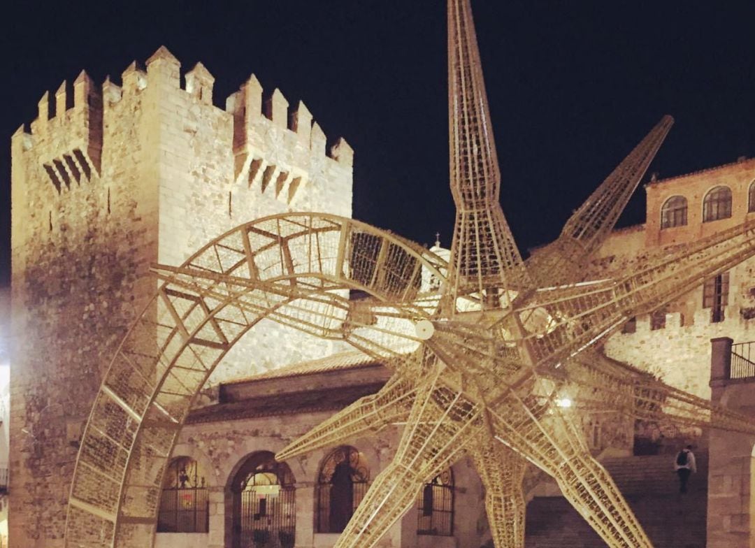 Estrella de Navidad en la Plaza Mayor 