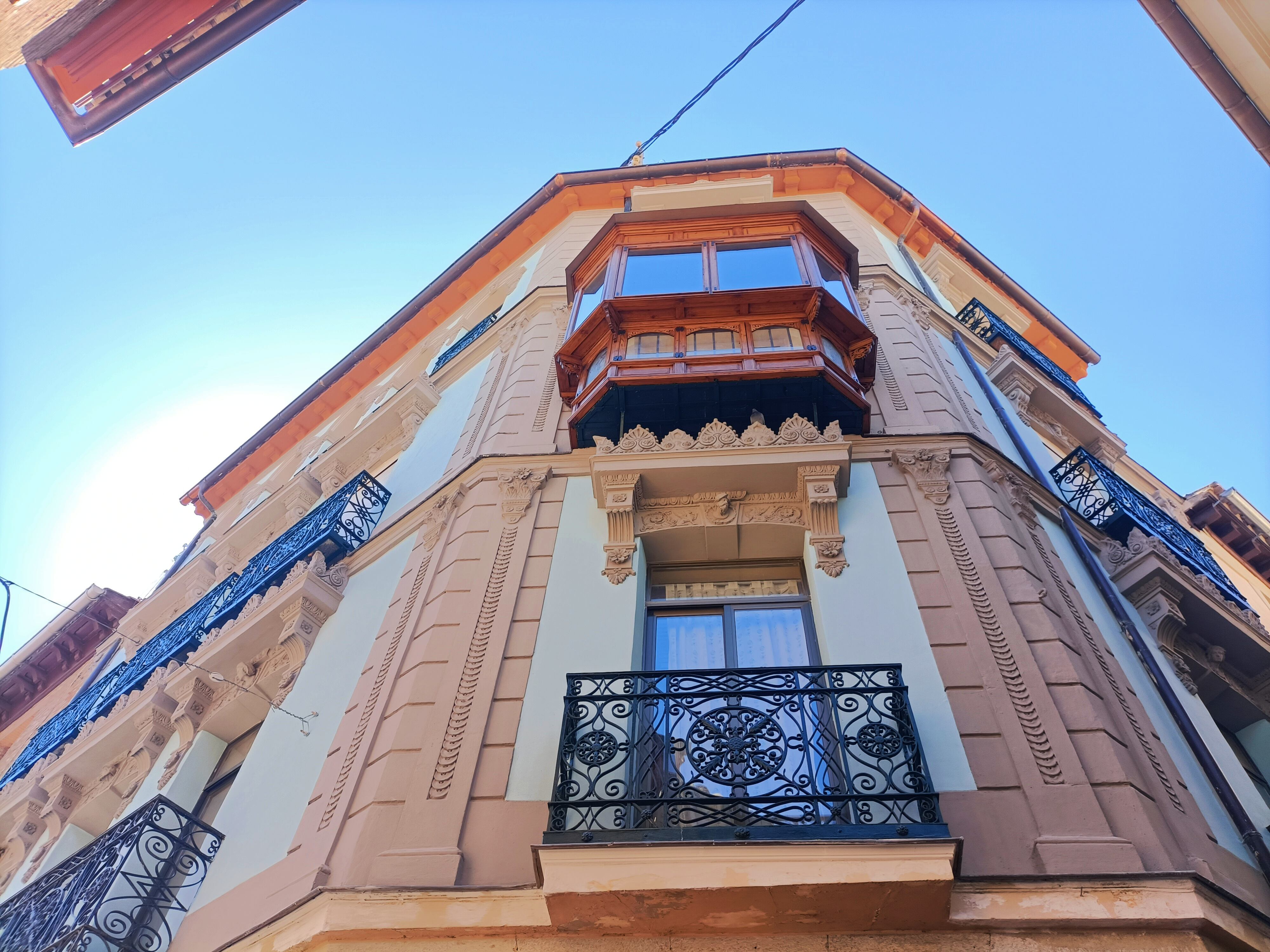 Fachada calle de la Plata en Toledo