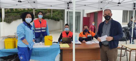 Puesto de vacunación en Quesda junto al centro de Salud