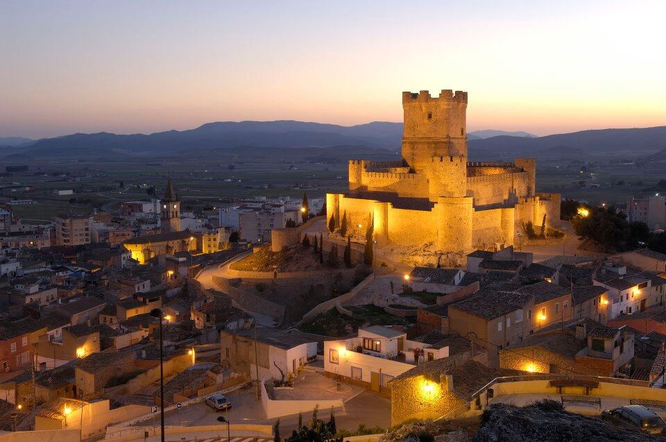 Panorámica del castillo de Villena