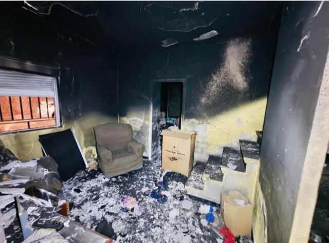 Estado en el que ha quedado la vivienda tras el incendio.
