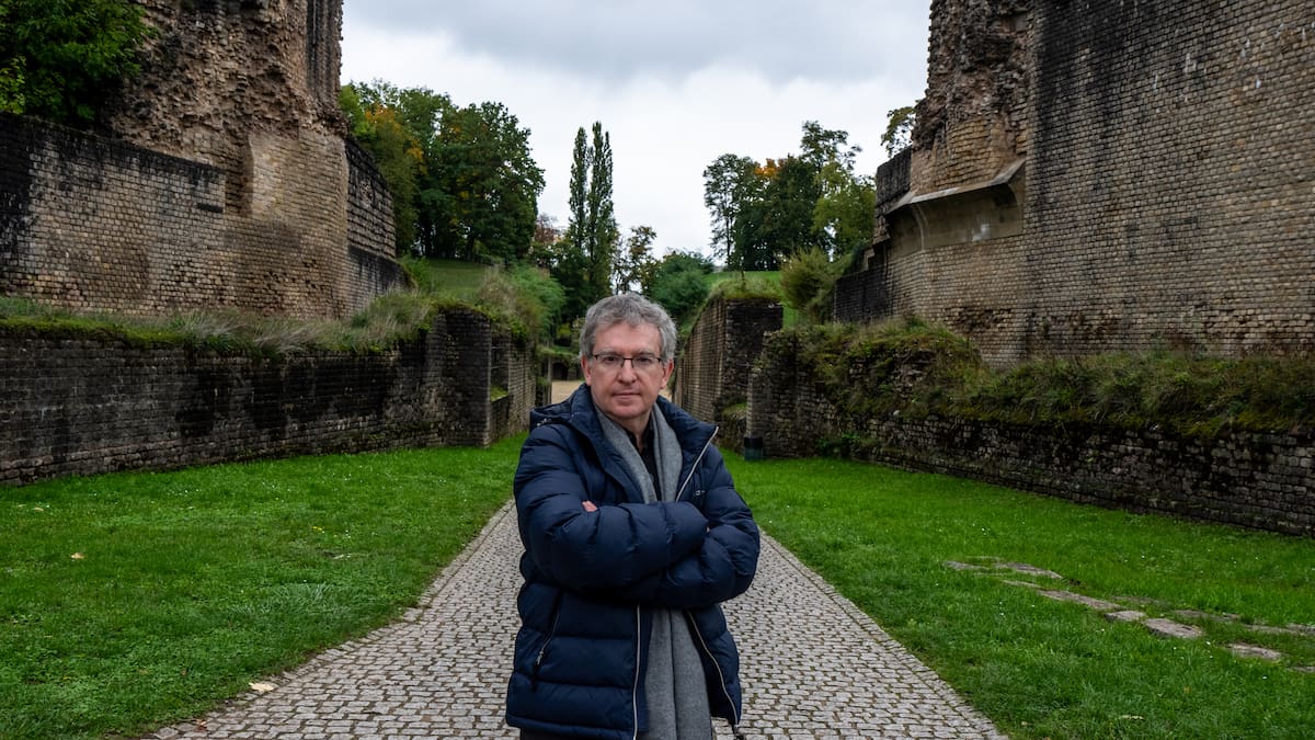 Santiago Posteguillo: "En Paiporta hay puentes sin abrir, ¿un año después? Julio César hizo un puente sobre el Rin en 10 días, que no es el barranco del Poyo"