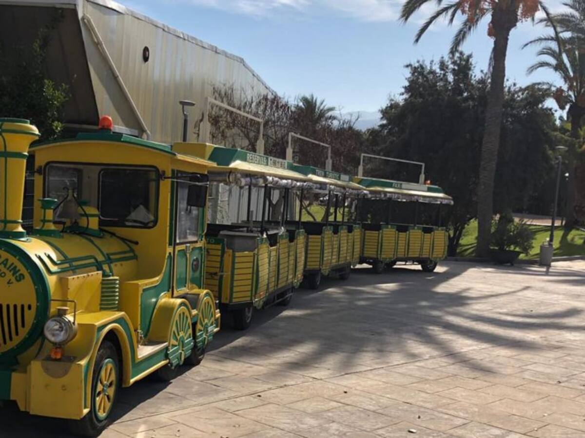 El tren de Navidad comienza a recorrer las calles de Jaén