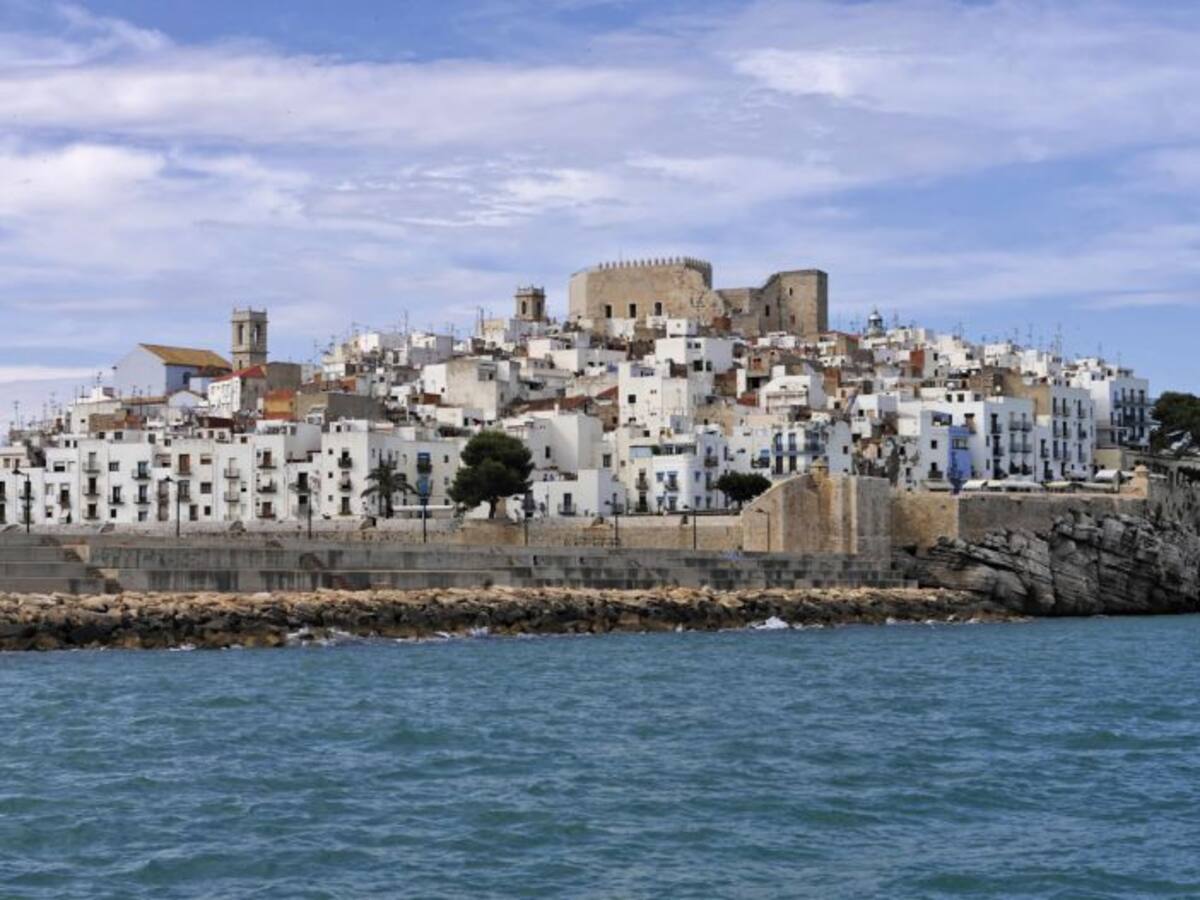 El PSPV denuncia que el alcalde de Peñíscola utiliza terrenos de la Generalitat como parking privado