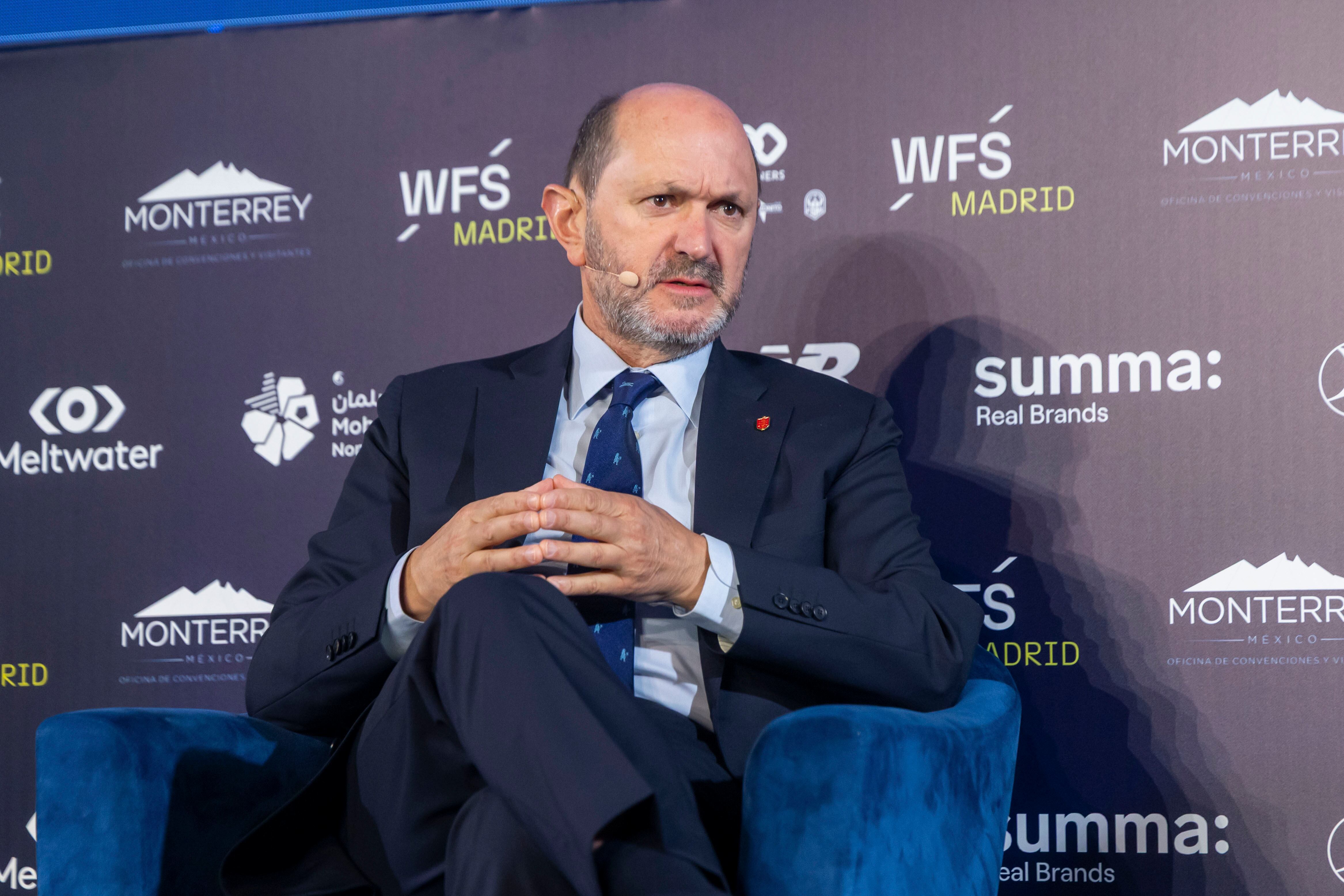 MADRID, 15/10/2025.- El presidente de la Real Federación Española de Fútbol, Rafael Louzán, participa este miércoles, en la primera jornada del World Football Summit Madrid 2025, que se celebra durante dos días en la capital madrileña. EFE/ Pedro González RFEF SOLO USO EDITORIAL SOLO DISPONIBLE PARA ILUSTRAR LA NOTICIA QUE ACOMPAÑA (CRÉDITO OBLIGATORIO)

