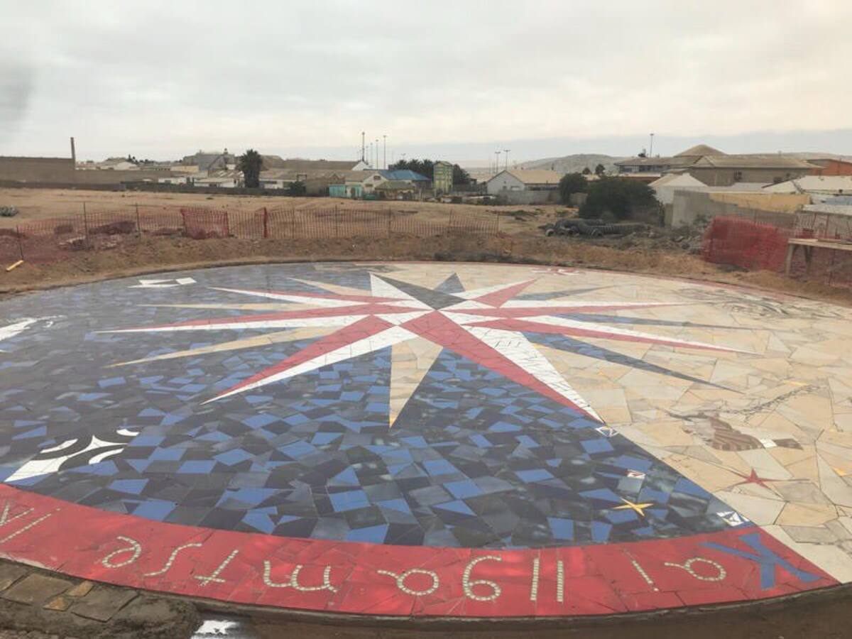 Correa Corredoira: "Tenemos que volver a mirarnos a los ojos, a ver la pintura y el arte en directo"