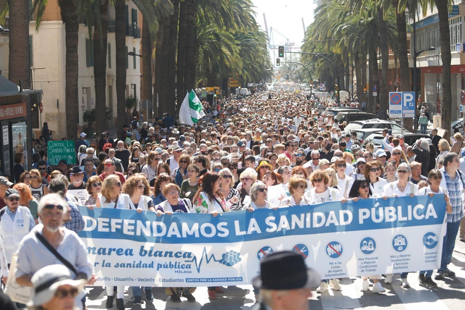 Manifestación contra la "privatización" de la sanidad andaluza en Málaga - ALEX ZEA-EUROPA PRESS