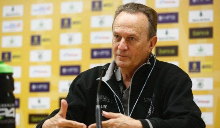 El entrenador del equipo insular Aito García Reneses.