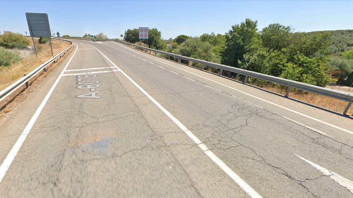 Villanueva de la Reina vuelve a pedir a la Junta el arreglo de la carretera que une la localidad con la A-4