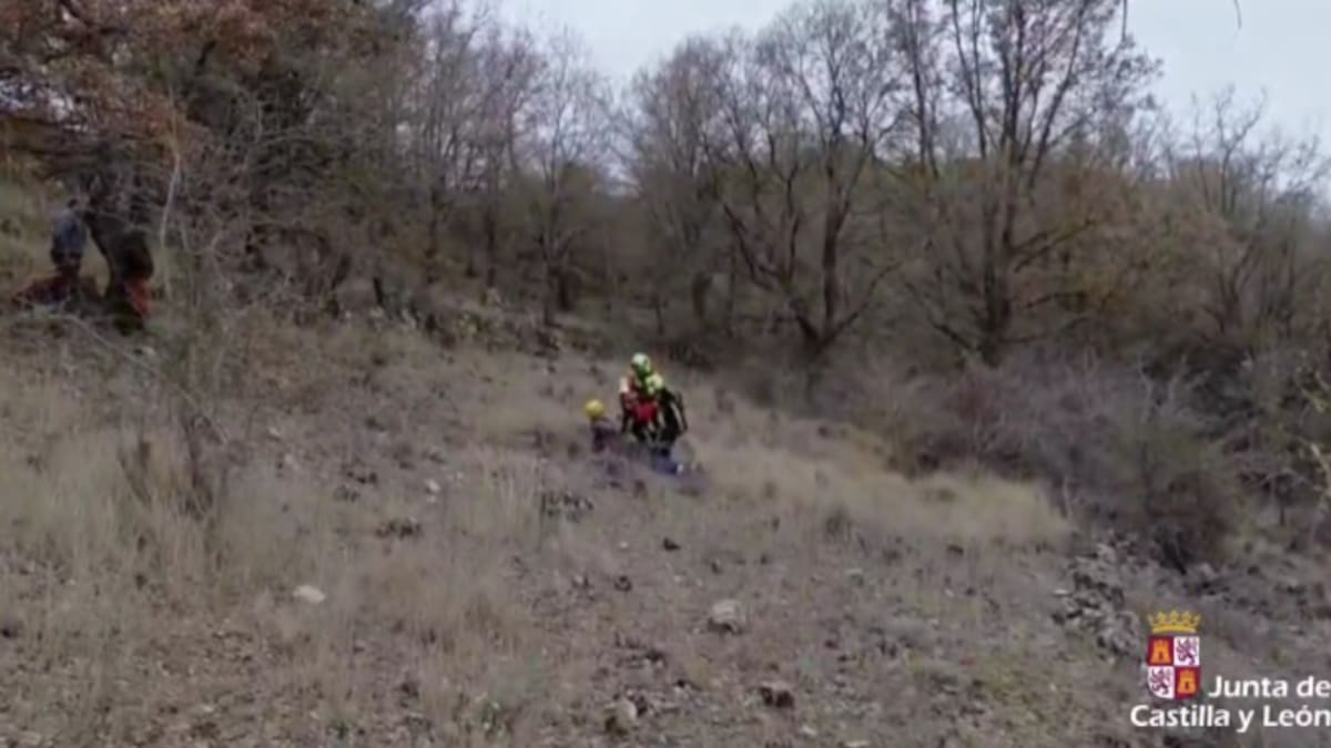 El Grupo de Rescate de la Junta auxilia a un cazador de 71 años en Corrales de Duero