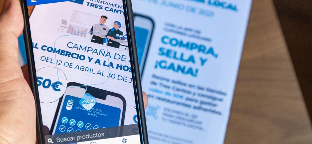 A través de una tarjeta de fidelización digital gratuita, que se puede descargar en el teléfono móvil a través de la App Wallet