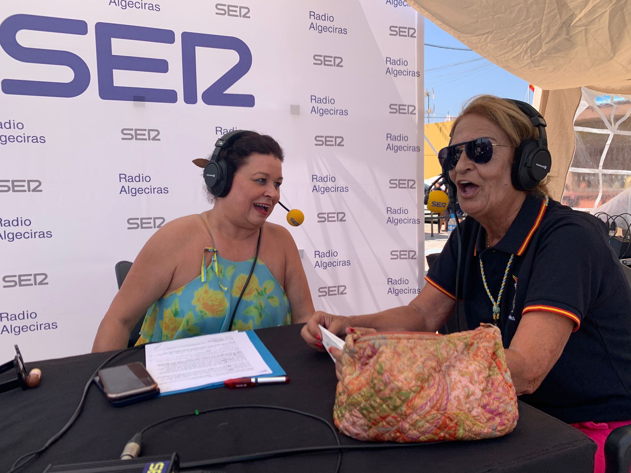 Juana Cid junto a Gloria Masallá