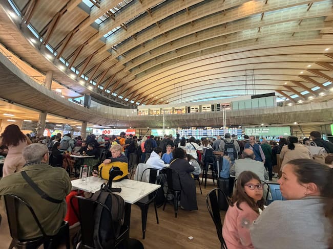 Los pasajeros han tenido que ser desalojados de la zona de embarque de Tenerife Norte