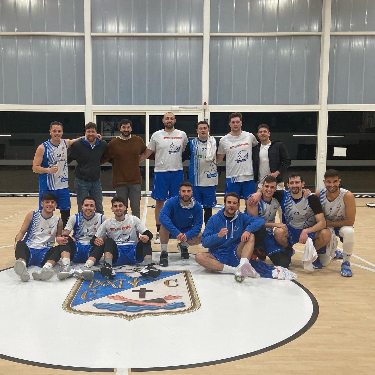 L'Eset Ontinet celebra la victòria al Fernando Rubio