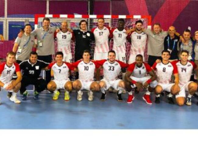 Imagen de la selección de los Estados Unidos que participó en los últimos Juegos Panamericanos con el ademarista Donlin (17) en sus filas