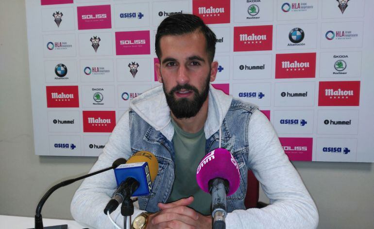 Fran Carnicer, jugador del Alba