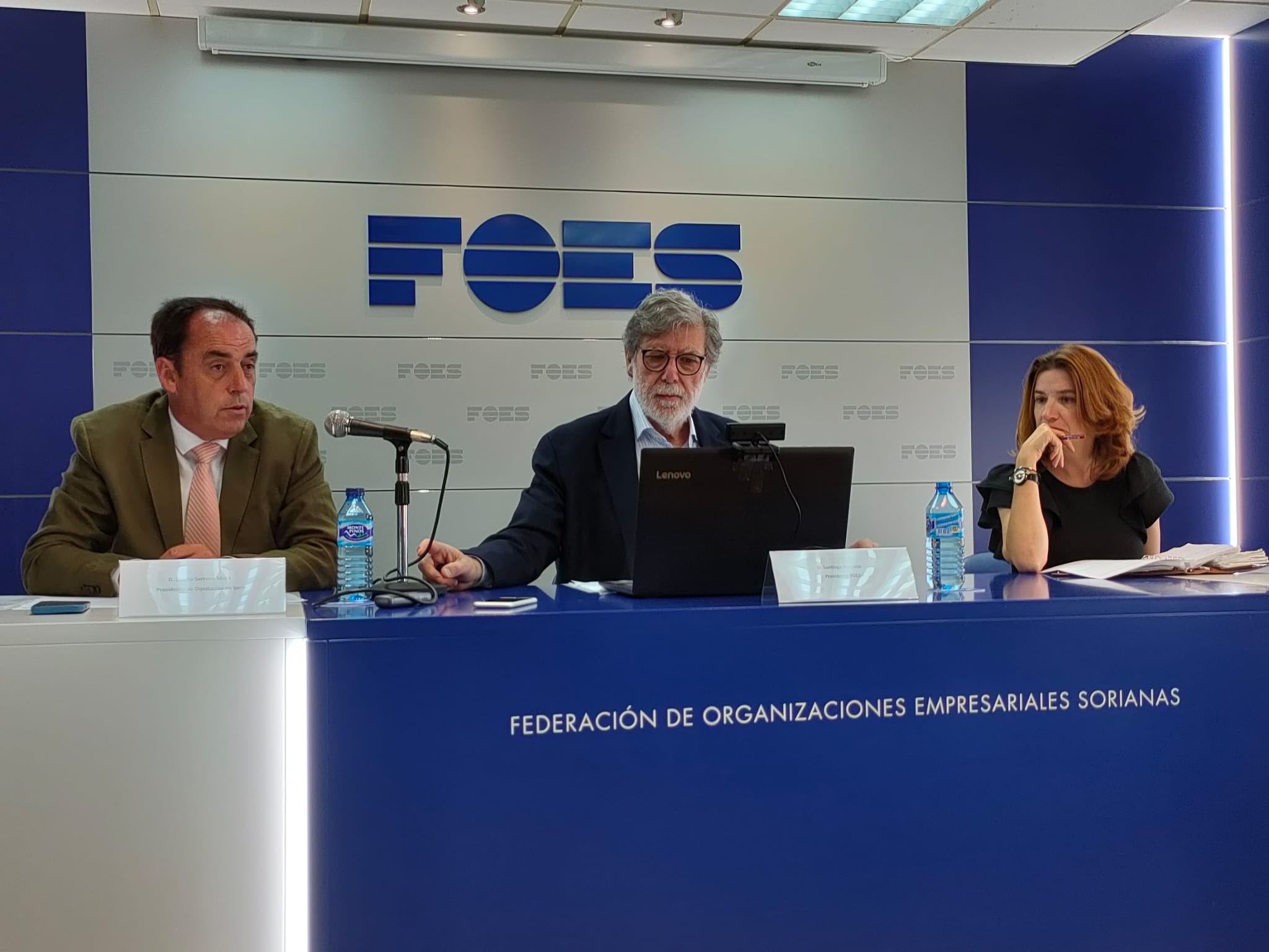 Benito Serrano, Santiago Aparicio y Mª Ángeles Fernández, durante la rueda de prensa.