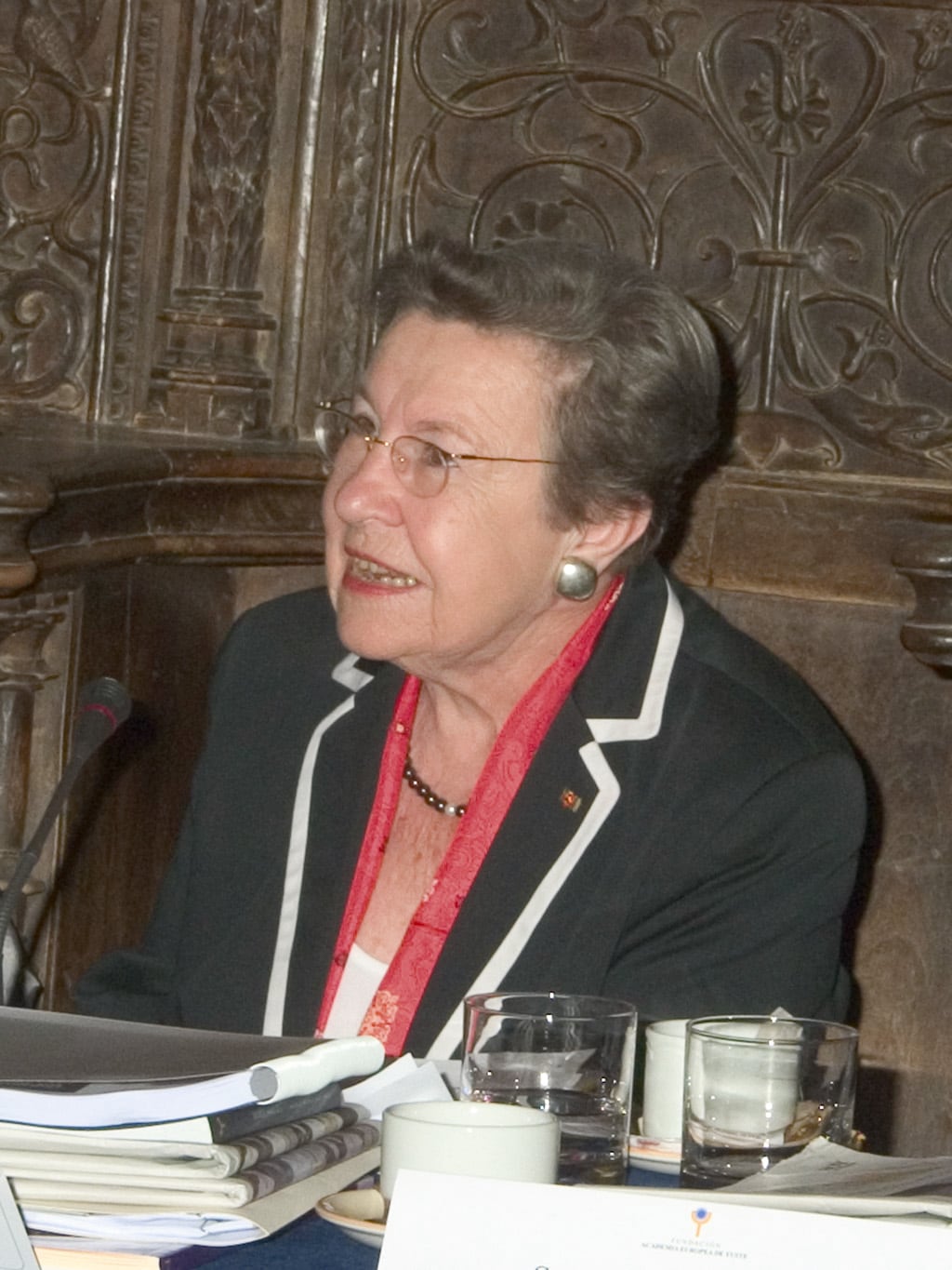 Ursula Lehr durante un acto de la Academia de Yuste