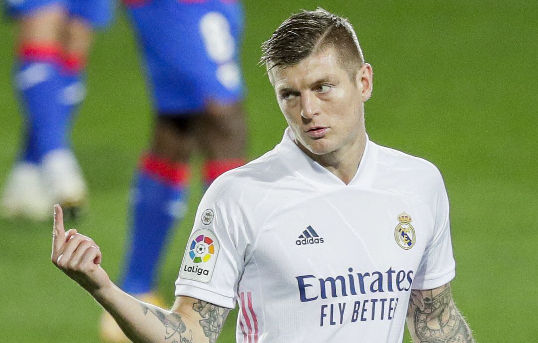  Toni Kroos, en el partido del Real Madrid frente al Eibar
 