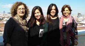 Engracia e Irene con Marta Gonzalez Novo y María Manjavacas en la terraza de la Cadena Ser.