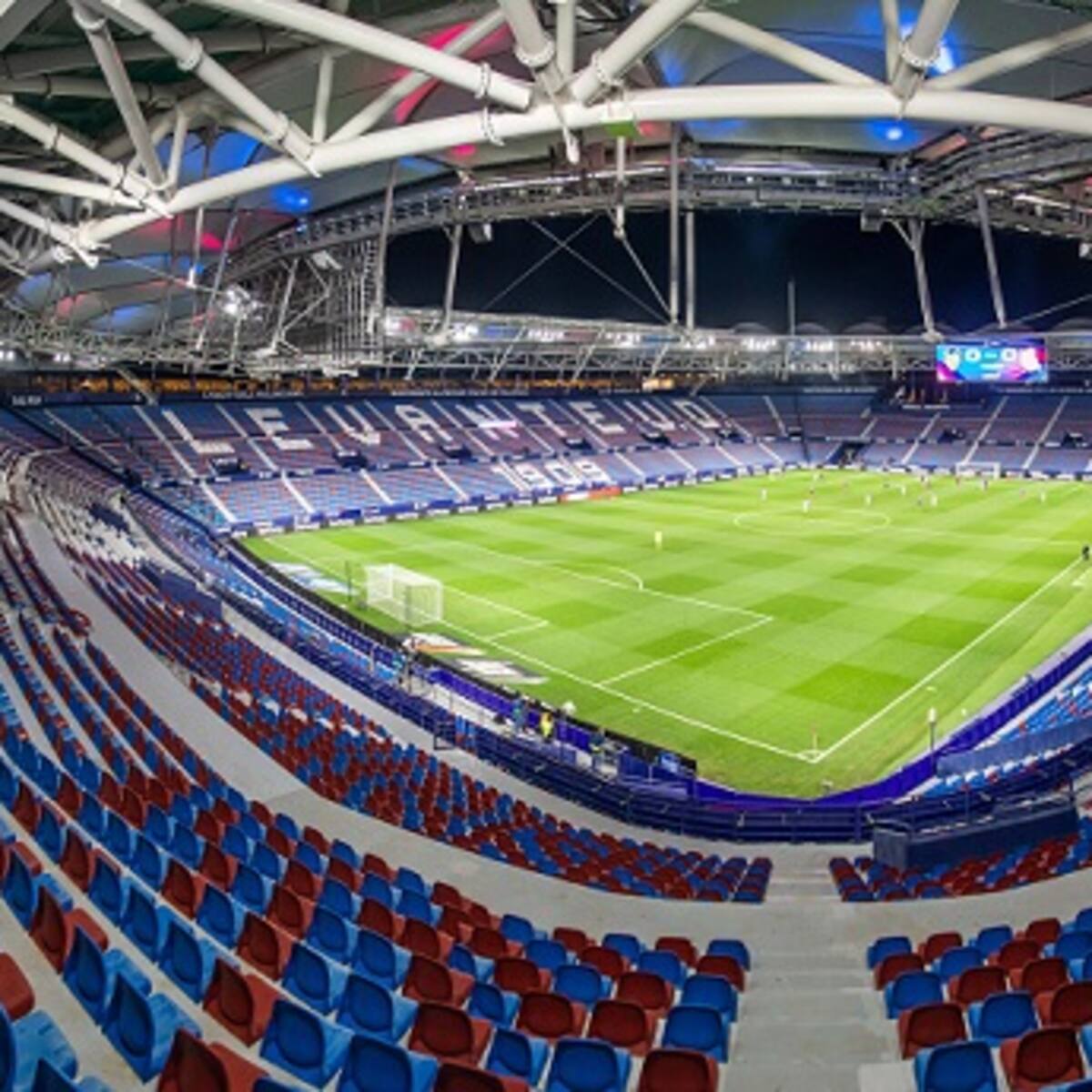 El Levante ya ha vendido más de mil abonos específicos para los cinco partidos en los que se jugará el ascenso en Orriols