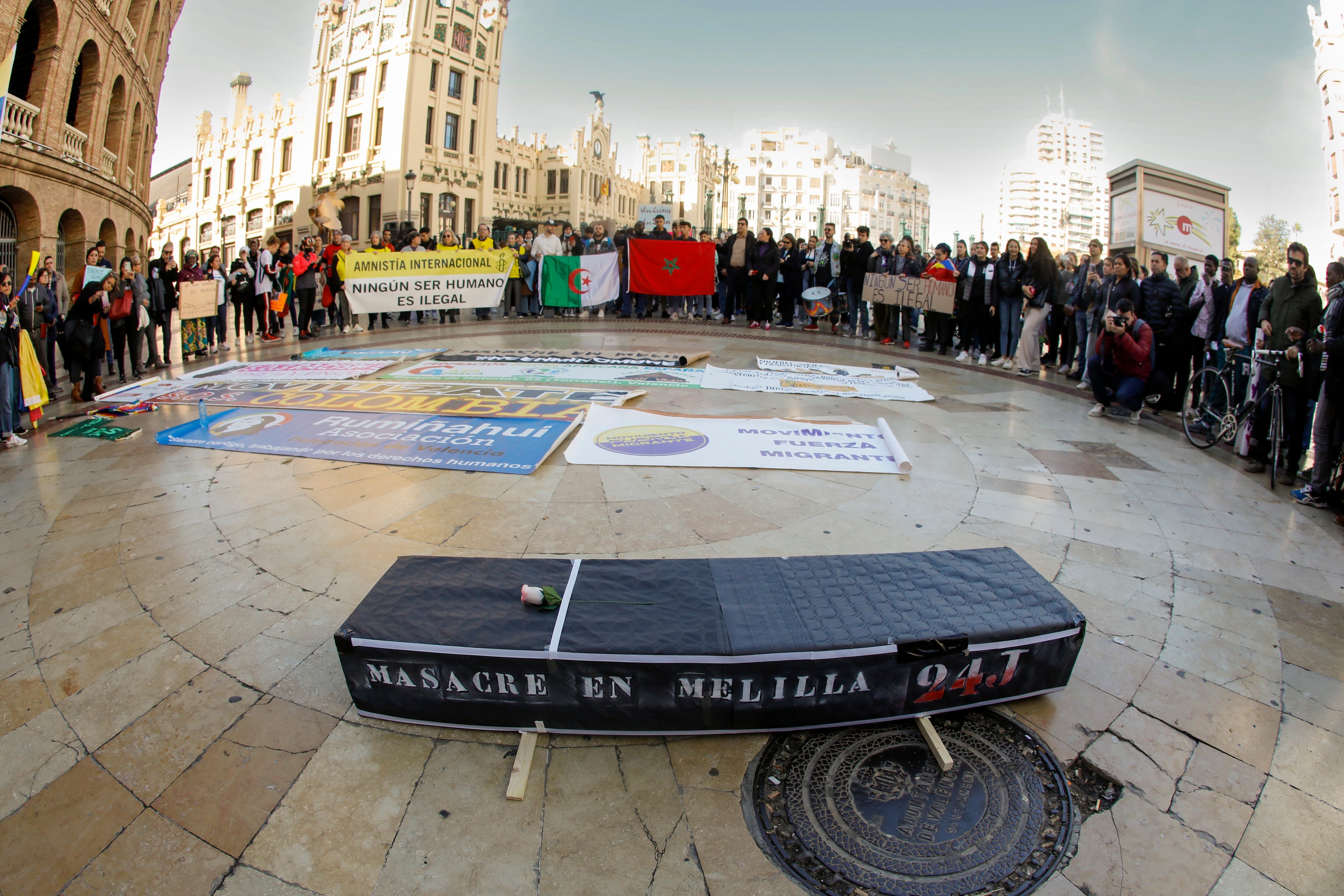 Concentración en València, en el mes de diciembre, durante el día de las personas migrantes.