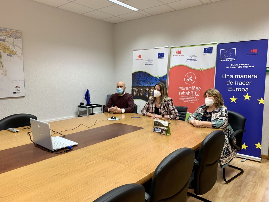 A alcaldesa na reunión telemática cos participantes no proxecto