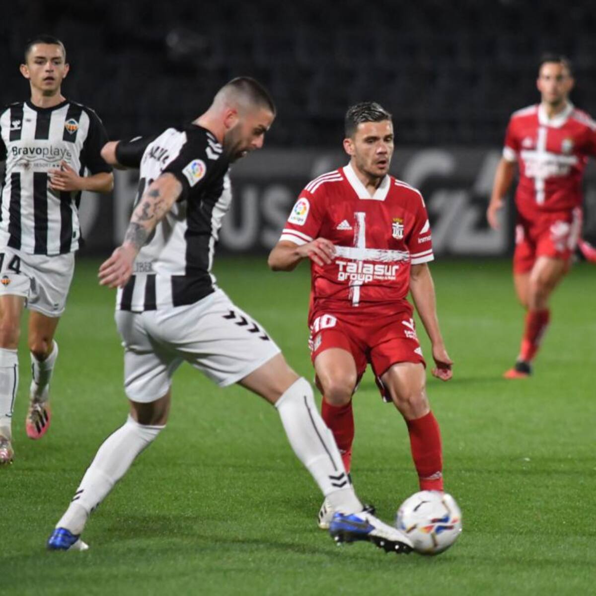 El FC Cartagena da vida al Castellón