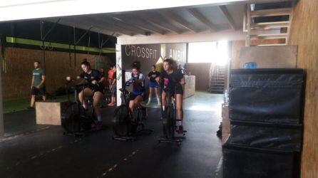 Las jugadoras en el gimnasio