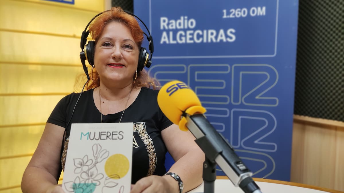 La escritora Nuria Ruiz presenta este viernes su libro "Mujeres"