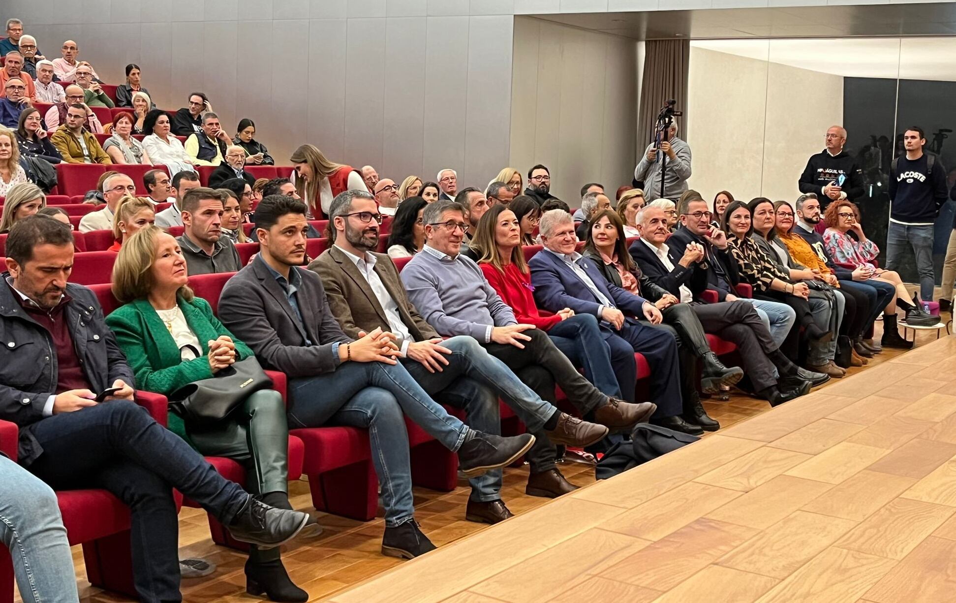 Patxi López en el acto del PSOE en Águilas