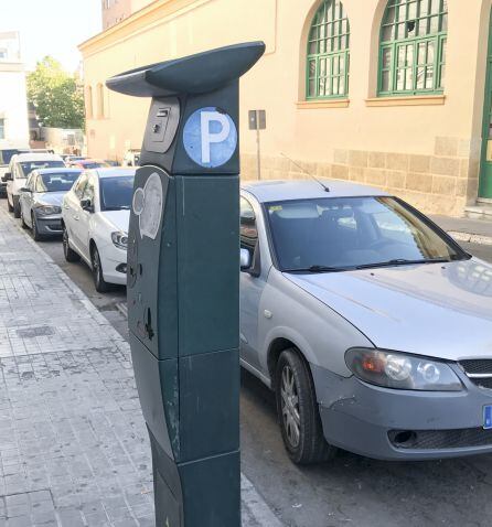 Parquímetro instalado en la calle Reyes Católicos.