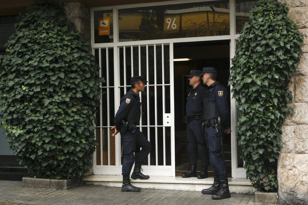 Agentes de la UDEF, en una imagen de archivo.