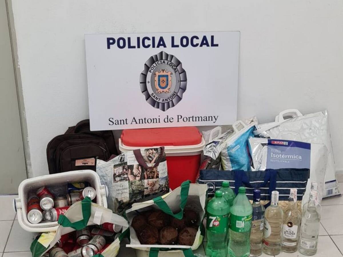 La Policía de Sant Antoni interpone 30 denuncias por venta ambulante